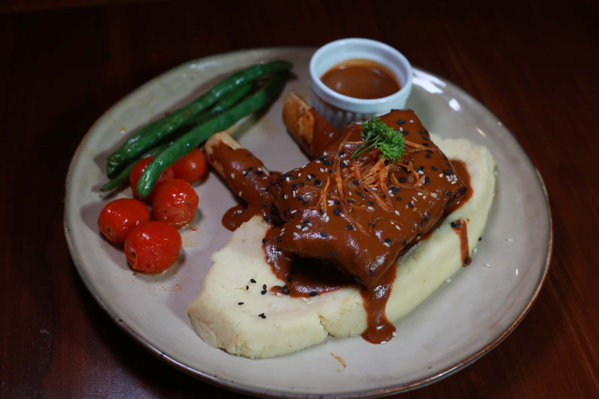 Beef short ribs with peppercorn sauce